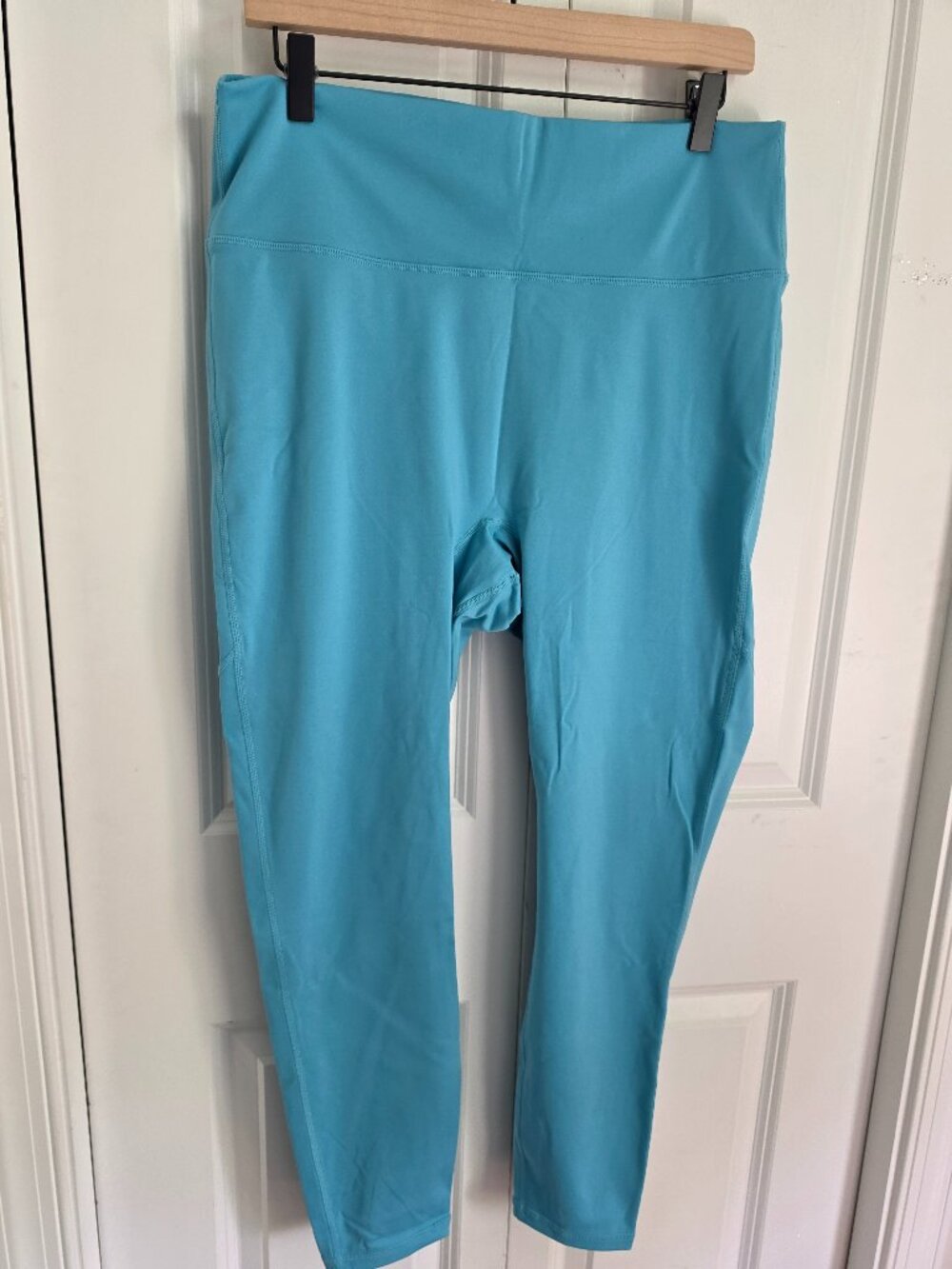 Fabletics High Waisted Work Out Pants in Blue- NWT- Women's Size 1X Short